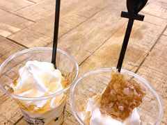 疯狂的蜂蜜冰淇淋-OUR Bakery(三里屯太古里店)