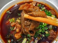 -中山牛肉肥肠粉面馆(军工社区店)