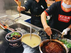 -黑色经典臭豆腐·湖南特产(步行街店)