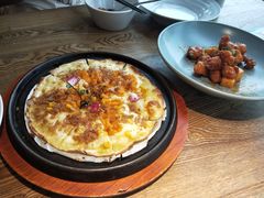 榴莲薄脆披萨-蜜桃餐厅·伴山(湖滨商业街店)