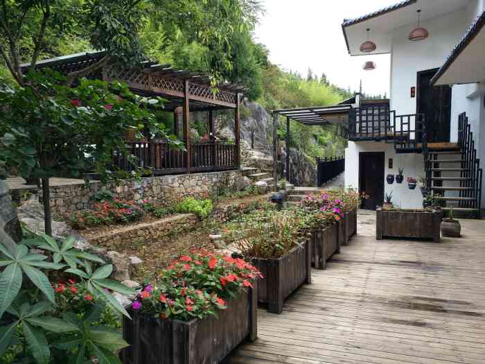 峰汇客栈-"下纳灰村的顶头上,所以格外清净."-大众点评移动版