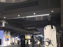 -超鹿运动(达信大厦店)