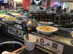 自助取餐区-咕叽咕叽自助烤肉小火锅(西城广场购物中心店)