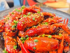 -肥肥虾庄·金牌油焖大虾(东湖欢乐谷店)