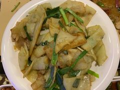 大蒜腊肉豆丝-特色酱椒鱼私房菜(黄鹤楼店)