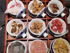 十二道锋味-重庆古老火锅