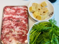 -德林酸菜鱼火锅(南丹店)