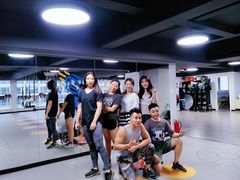 -越·健身工作室(华尔兹广场写字楼B栋店)