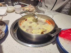 -三人行骨头王火锅(长寿店)