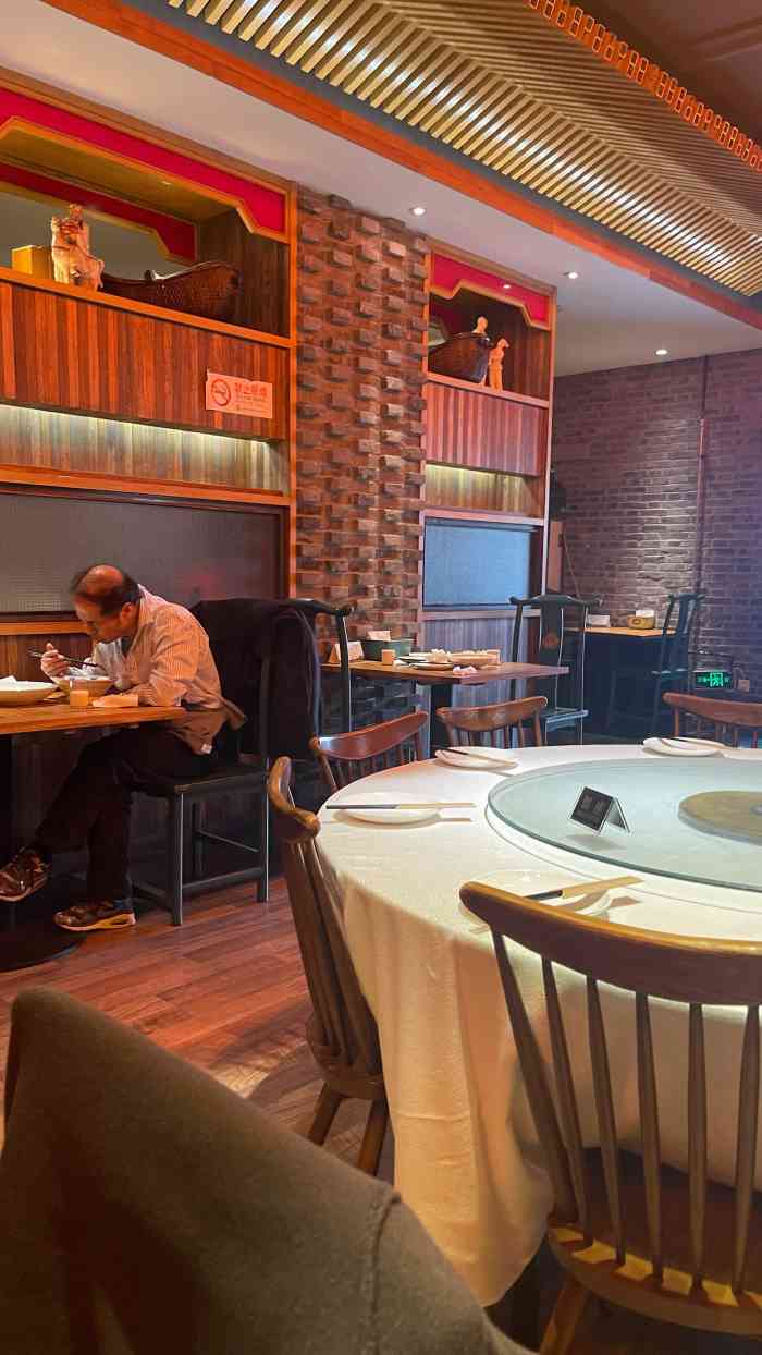 瓷气(车公庄西)-"生意兴隆,人很多,菜做的不错."-大众点评移动版