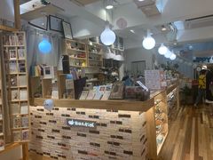 -猫的天空之城概念书店(束河店)