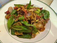 兔耳菌辣椒炒牛菲力-天山传奇新疆菜(SKLP店)