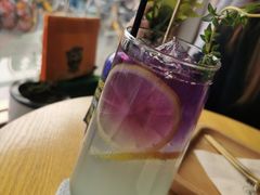 -ZING COFFEE 镜咖啡