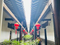 -唔呶喔哩酒家(生产街店)
