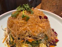 -锅老头海鲜铁锅炖