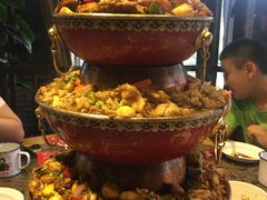 -沪小二炭火蛙锅(淮海中路美食不夜城店)