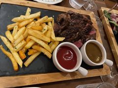 -Bistro Les Lilas丁香花小酒馆