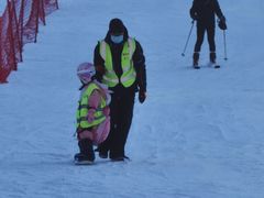 -十三陵雪世界滑雪场