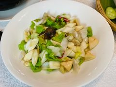 云椒白油鲜鸡枞-云腾食府·云南菜