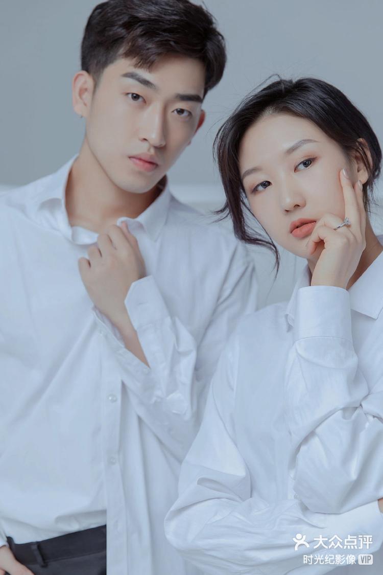 室内情侣写真集