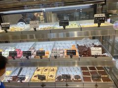 面包甜点陈列柜-陶源劵村(苏宁广场店)