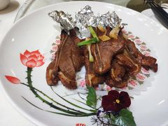 -东豪园林海鲜酒家(南港路辅路店)