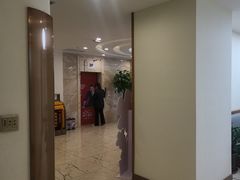 -优诺口腔·VIP尊享中心(爱建机构)