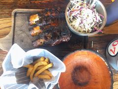 -Ribs & Burgers The Rocks