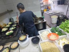 -曹宝林砂锅麻辣烫(星光路店)