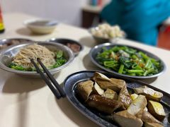 -炬龙牛肉店(新华店)