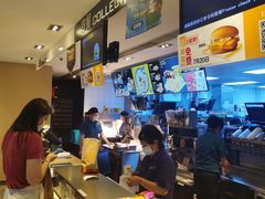 -麦当劳(虹桥南丰城店)