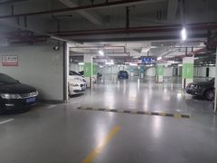 -九六广场-停车场