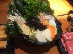 -呷哺呷哺(松北万象汇店)
