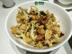 -绿草地·湘菜(7mall店)