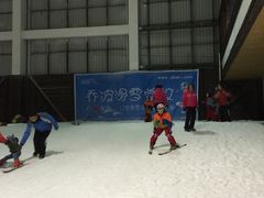 -乔波室内滑雪场