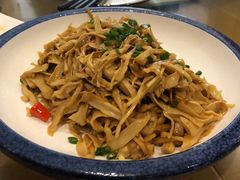 -老板很二(吉大店)