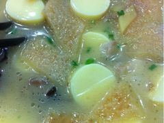 豆腐三鲜-上海阿潘舟山海鲜店(东宝兴路店)