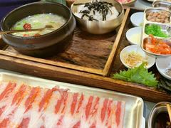 -围炉肉舍•炭烤活鳗•丹东海鲜烤肉(步行街店)