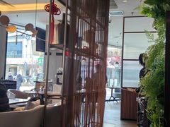 -必胜客(尹山湖歌林公园店)