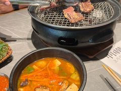 -草家酱蟹炭火烤肉店(珲春南路一店)