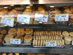 面包甜点陈列柜-赞记龙凤礼饼(宝源路店)