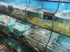 -覃记海鲜美食餐厅