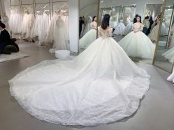 -艾米丽婚纱礼服