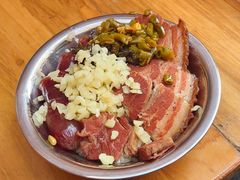 -梁阿婆廿年老牌扣肉糯米饭