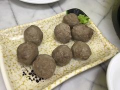 鲜牛肉丸-潮牛潮汕牛肉火锅(旺角大学城商业街店)