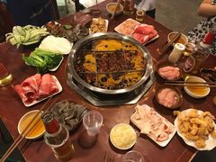 -邓莽子老火锅(中兴路总店)
