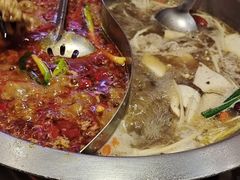 -沸炉重庆老火锅(军事博物馆店)