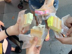 -詹爷爷乌节路街头冰淇淋
