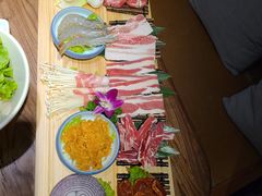 -明洞阿姨·韩式酱蟹烤肉·创意料理(三元桥店)