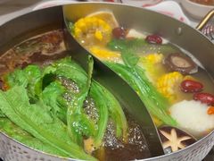 -八合里牛肉火锅(上海世茂广场店)